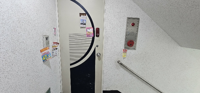 B0002402024013053610414.jpg