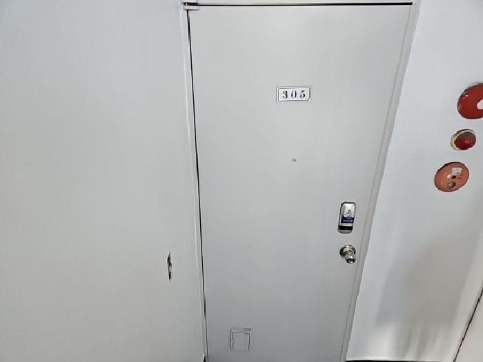 B0002402025013050968410.jpg